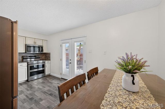 1003 Avenue H, Unincorporated, MO 63125