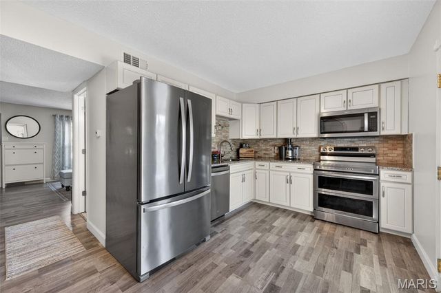 1003 Avenue H, Unincorporated, MO 63125