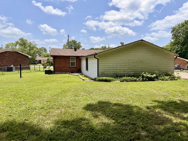 107 Winston Ct, Clarksville, TN 37042