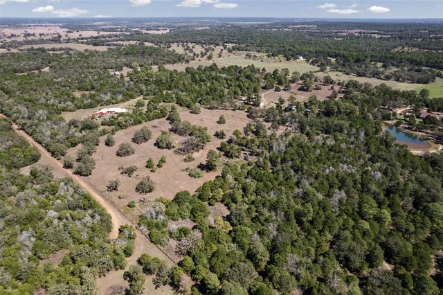 304 Furr Mays RD, Smithville, TX 78957