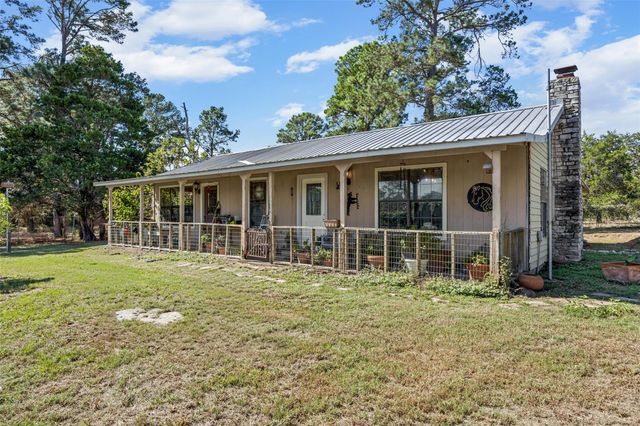 304 Furr Mays RD, Smithville, TX 78957