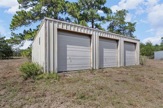 304 Furr Mays RD, Smithville, TX 78957