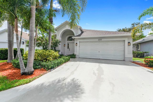 2203 Soundings Court, Greenacres, FL 33413