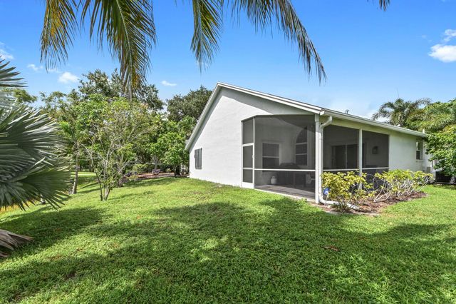 2203 Soundings Court, Greenacres, FL 33413