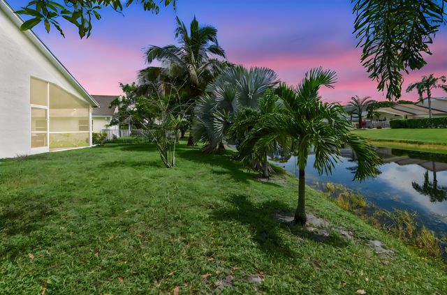 2203 Soundings Court, Greenacres, FL 33413
