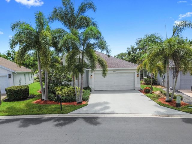 2203 Soundings Court, Greenacres, FL 33413