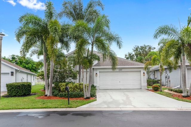2203 Soundings Court, Greenacres, FL 33413