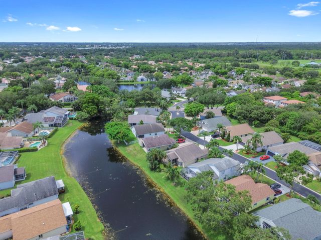 2203 Soundings Court, Greenacres, FL 33413