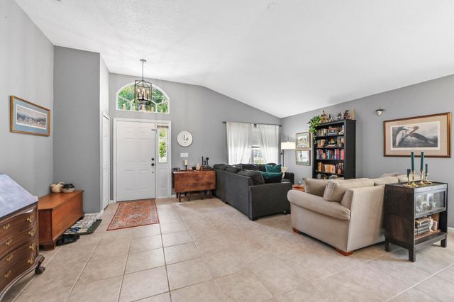 2203 Soundings Court, Greenacres, FL 33413