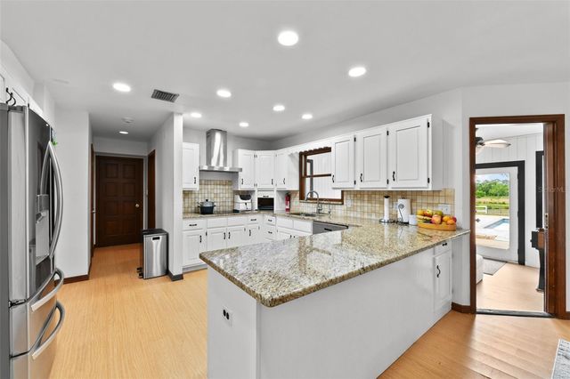 5750 OAK HOLLOW LANE, Oviedo, FL 32765