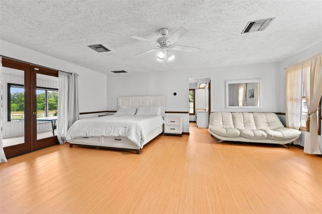 5750 OAK HOLLOW LANE, Oviedo, FL 32765