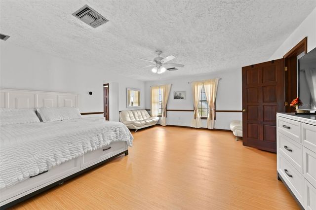 5750 OAK HOLLOW LANE, Oviedo, FL 32765