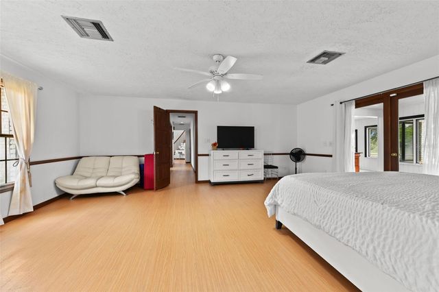 5750 OAK HOLLOW LANE, Oviedo, FL 32765