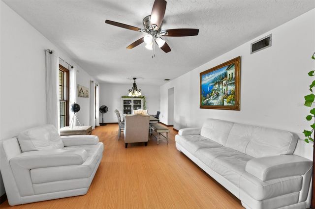 5750 OAK HOLLOW LANE, Oviedo, FL 32765
