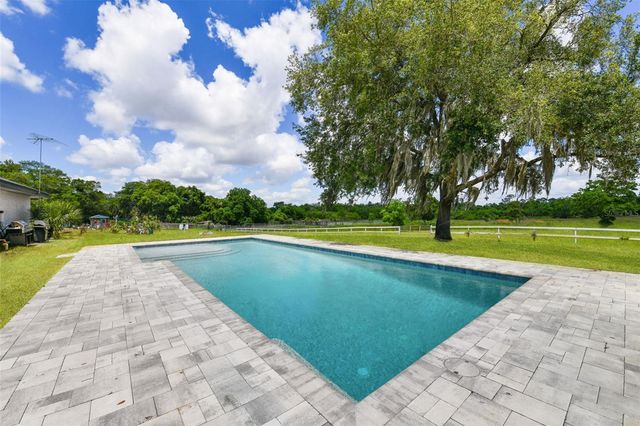 5750 OAK HOLLOW LANE, Oviedo, FL 32765