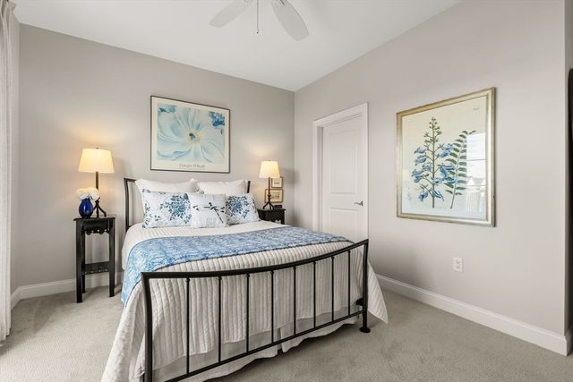 2 Mariners Way 310, Plymouth, MA 02360