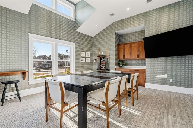 2 Mariners Way 310, Plymouth, MA 02360