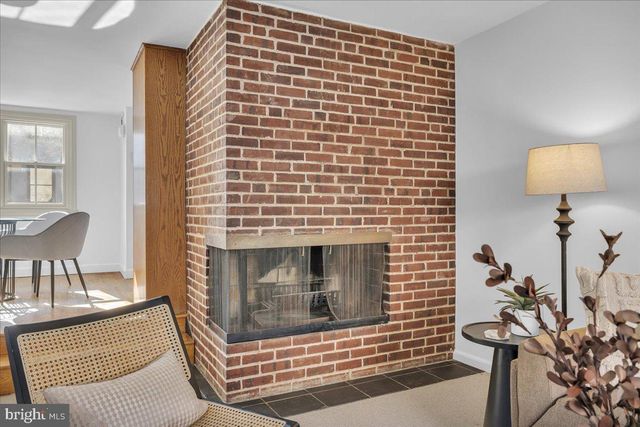 2505 PINE ST, Philadelphia, PA 19103