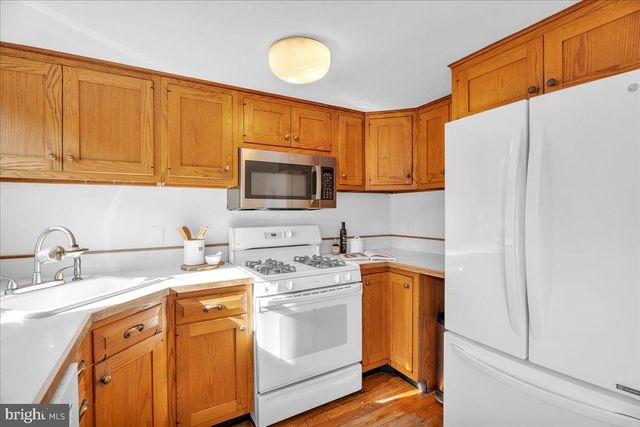 2505 PINE ST, Philadelphia, PA 19103