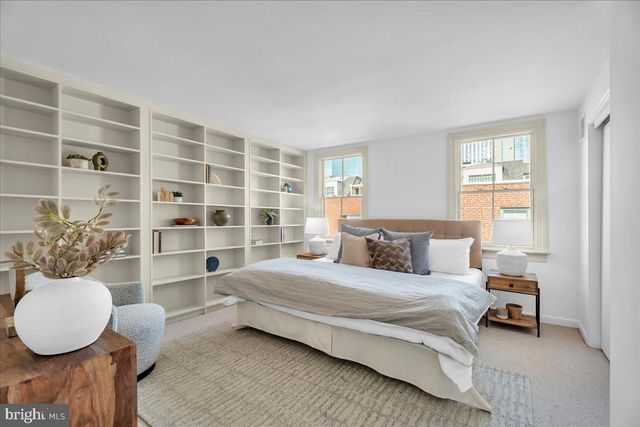 2505 PINE ST, Philadelphia, PA 19103