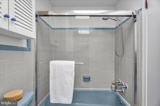 2505 PINE ST, Philadelphia, PA 19103