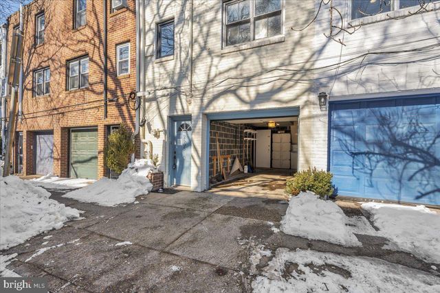 2505 PINE ST, Philadelphia, PA 19103