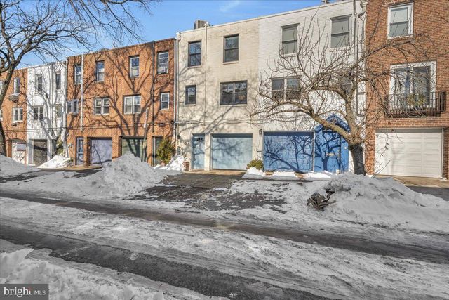 2505 PINE ST, Philadelphia, PA 19103