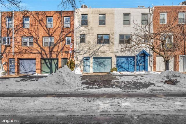 2505 PINE ST, Philadelphia, PA 19103