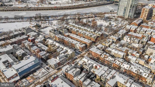 2505 PINE ST, Philadelphia, PA 19103