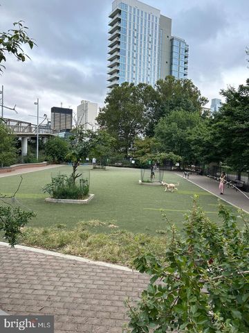 2505 PINE ST, Philadelphia, PA 19103