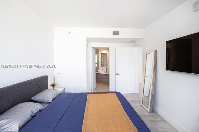 121 NE 34th St 2616, Miami, FL 33137