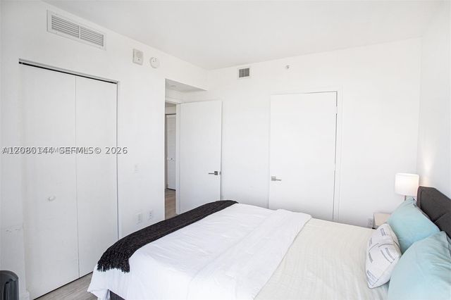 121 NE 34th St 2616, Miami, FL 33137