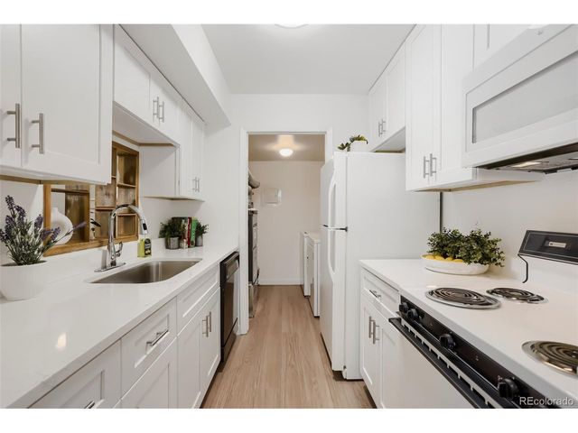 8767 Chase Dr 196, Arvada, CO 80003