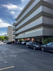 802 NW 87th Ave 319, Miami, FL 33172