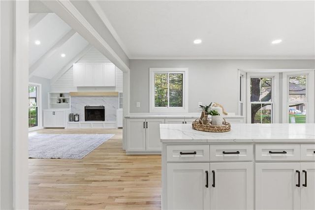 2121 W 120th Street, Leawood, KS 66209