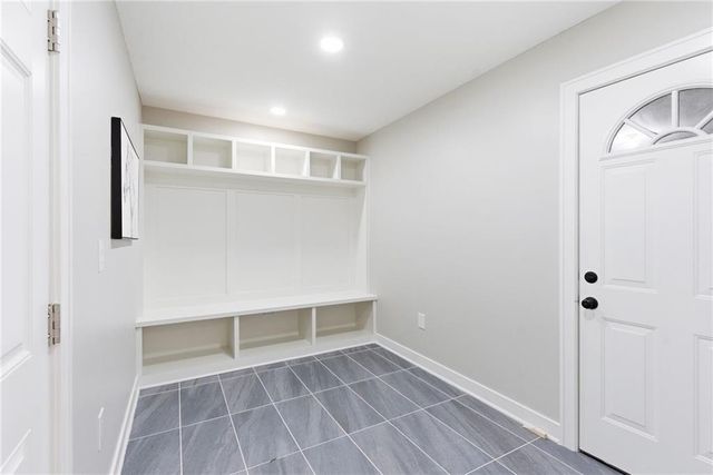 2121 W 120th Street, Leawood, KS 66209