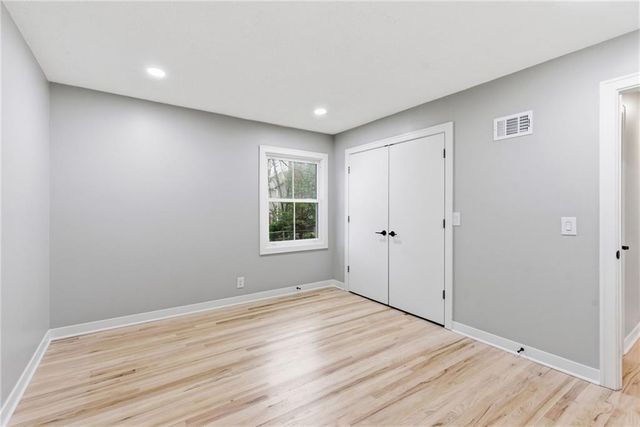 2121 W 120th Street, Leawood, KS 66209