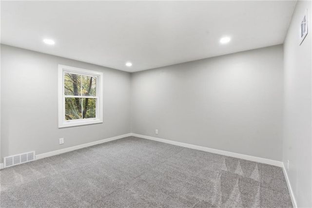 2121 W 120th Street, Leawood, KS 66209