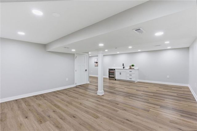 2121 W 120th Street, Leawood, KS 66209