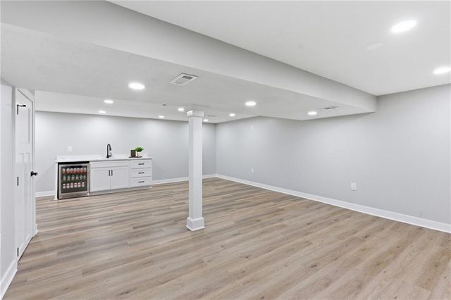 2121 W 120th Street, Leawood, KS 66209