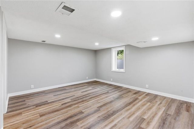 2121 W 120th Street, Leawood, KS 66209