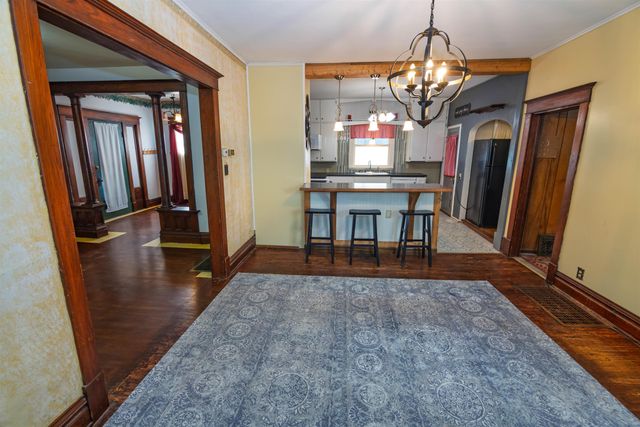 610 State St, Salina, KS 67401