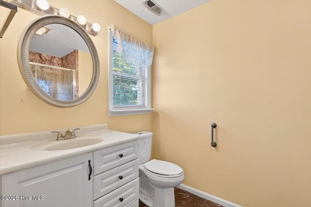 104 NE 34th Street, Oak Island, NC 28465