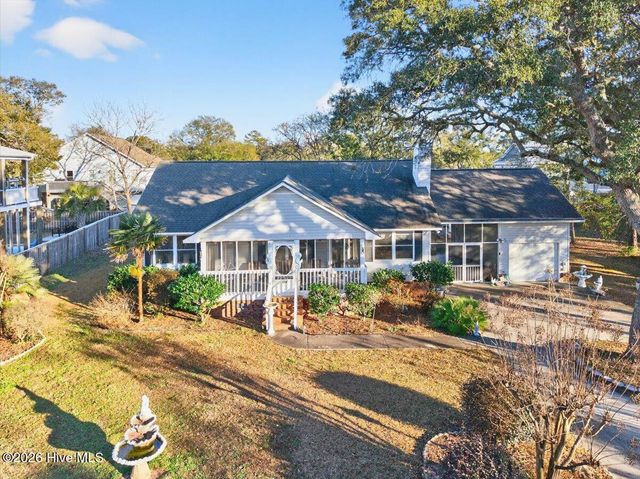 104 NE 34th Street, Oak Island, NC 28465