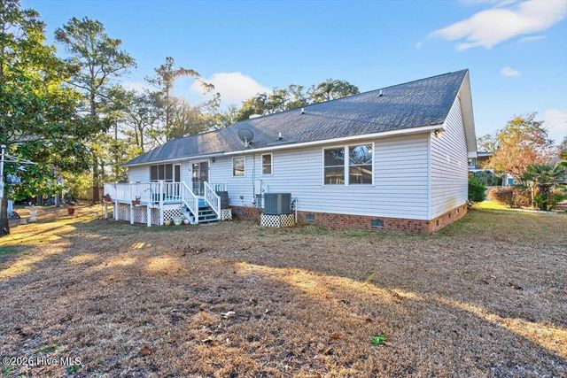 104 NE 34th Street, Oak Island, NC 28465