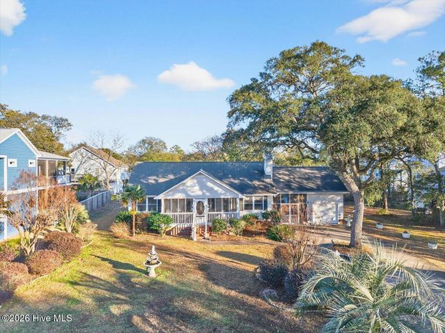 104 NE 34th Street, Oak Island, NC 28465