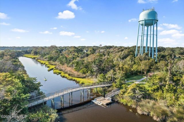 104 NE 34th Street, Oak Island, NC 28465