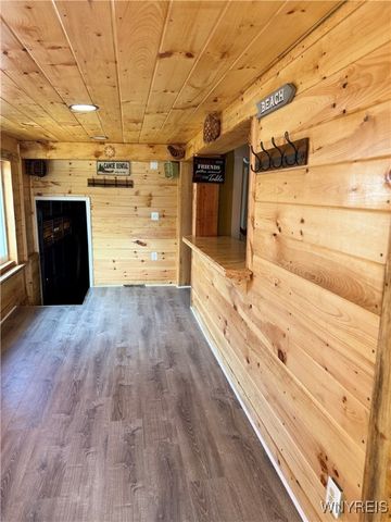 1739 Lockport Street, Niagara Falls, NY 14305