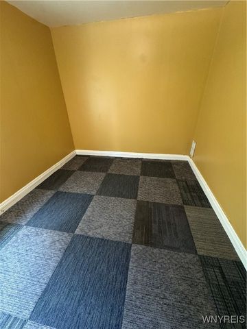 1739 Lockport Street, Niagara Falls, NY 14305