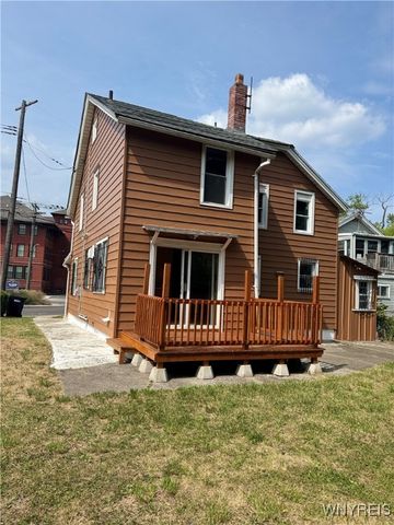 1739 Lockport Street, Niagara Falls, NY 14305